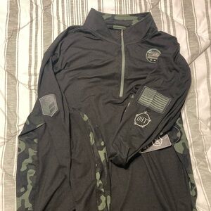 NWT! Colosseum UofM Black and Green 1/4 Zip with Camouflage -Operation Hat Trick